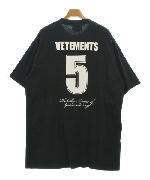 VETEMENTS T恤/上衣