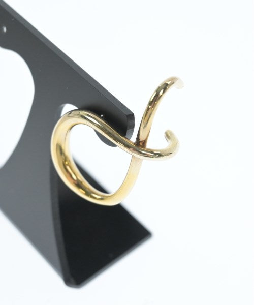 Charlotte Chesnais 耳飾