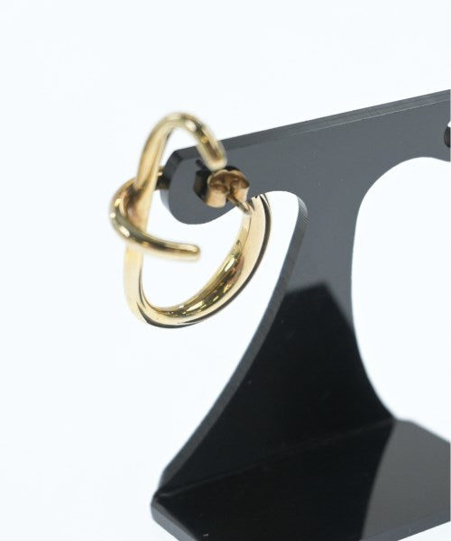 Charlotte Chesnais 耳飾