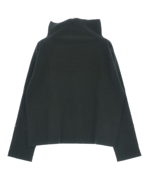 me ISSEY MIYAKE T恤/上衣