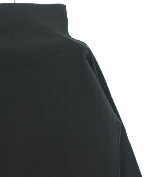 me ISSEY MIYAKE T恤/上衣