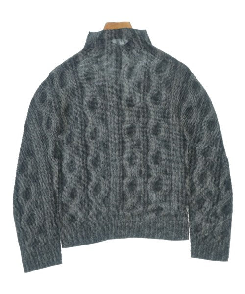 me ISSEY MIYAKE T恤/上衣