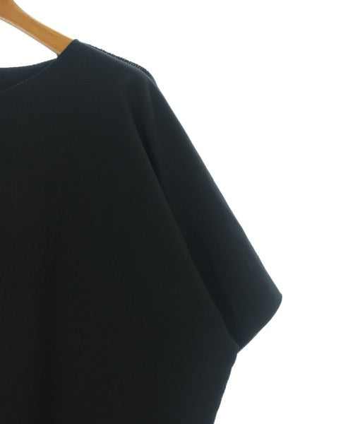me ISSEY MIYAKE T恤/上衣