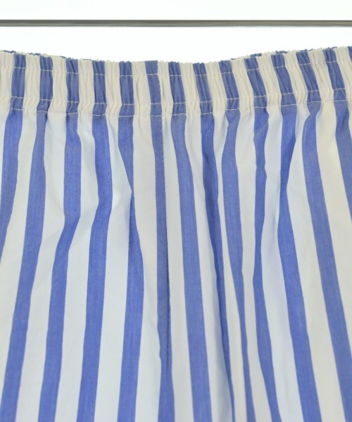 MARYAM NASSIR ZADEH 短