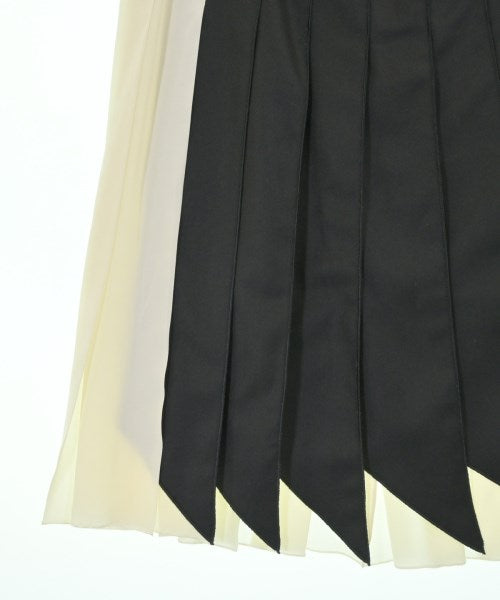 Victoria Beckham 膝上裙