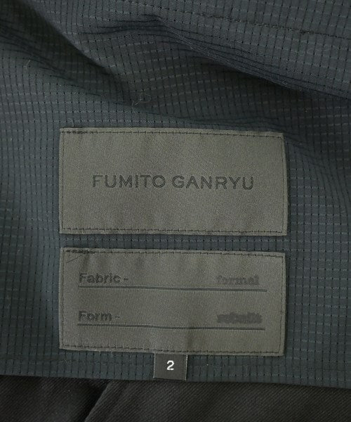 FUMITO GANRYU 剪裁褲