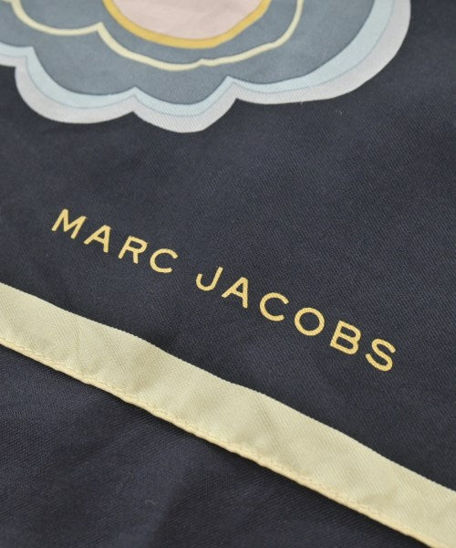 MARC JACOBS 冬季圍巾
