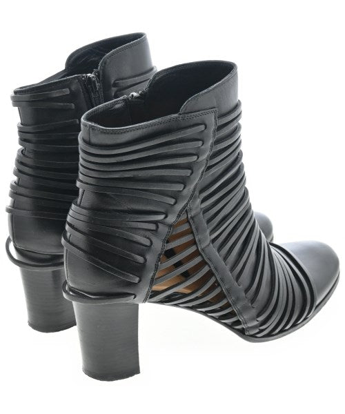 Christian Louboutin 靴子