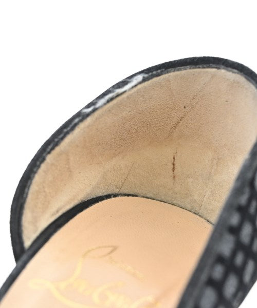 Christian Louboutin 高跟鞋