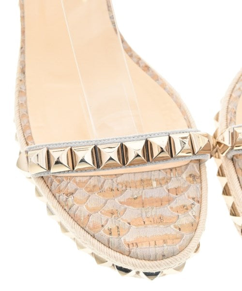 Christian Louboutin 麻底鞋