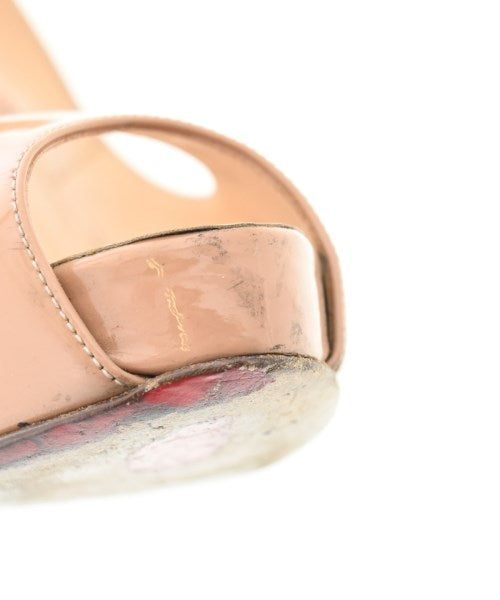 Christian Louboutin 高跟鞋