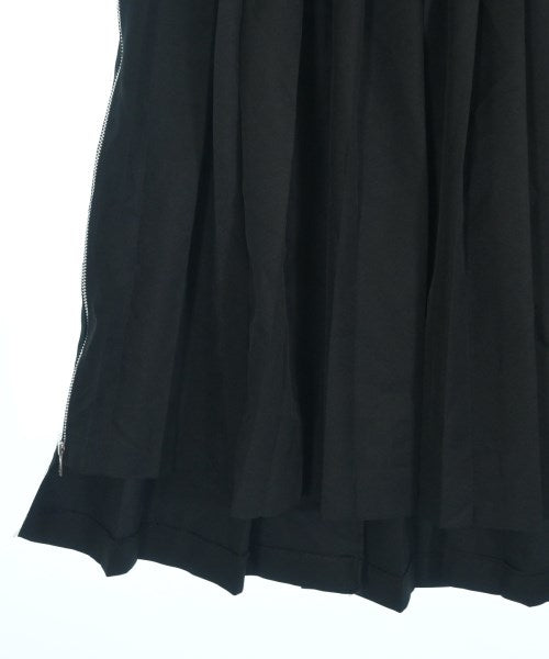 BLACK COMME des GARCONS 膝上裙