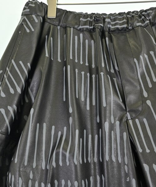 BLACK COMME des GARCONS 剪裁褲