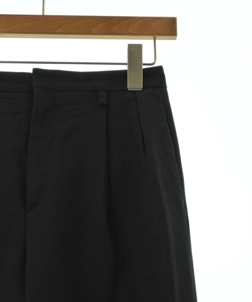 Saint Laurent Paris 長