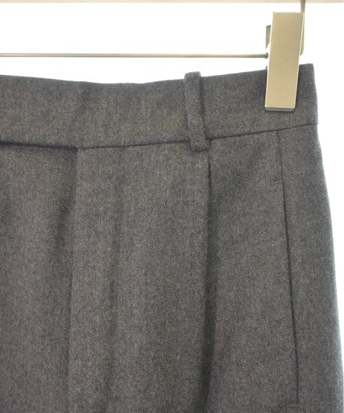 Saint Laurent Paris 長