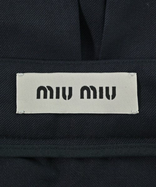 Miu Miu 膝上裙