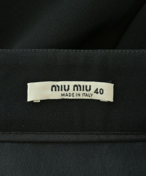 Miu Miu 膝上裙