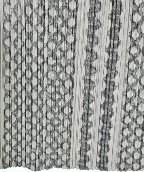 PLEATS PLEASE 膝上裙