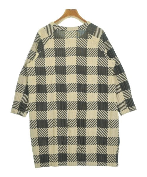 PLEATS PLEASE T恤/上衣