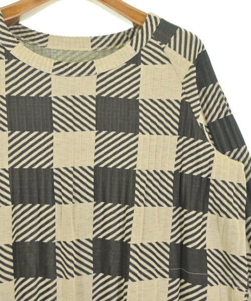 PLEATS PLEASE T恤/上衣