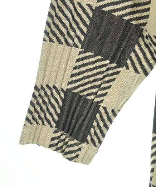 PLEATS PLEASE T恤/上衣