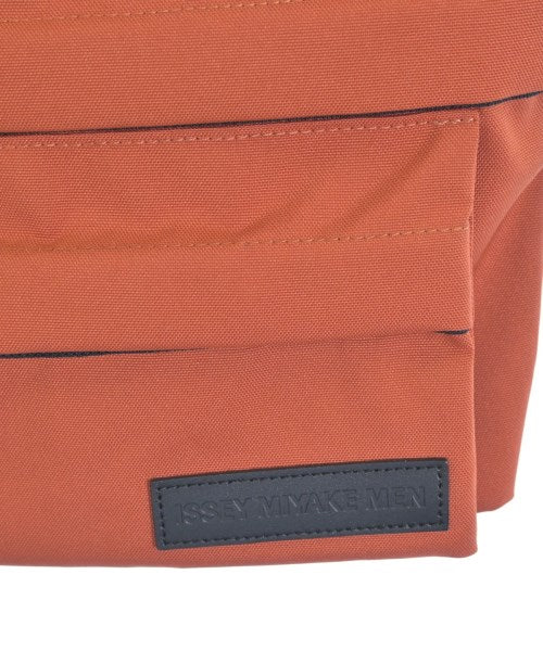 ISSEY MIYAKE MEN 肩背包