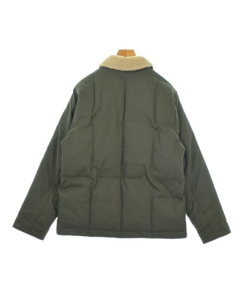 Carhartt 羽絨夾克/背心