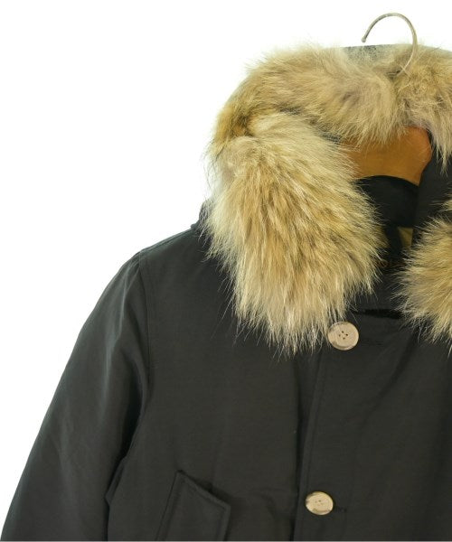 WOOLRICH 羽絨夾克/背心