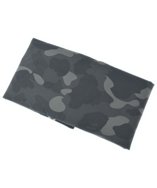 A BATHING APE 披肩