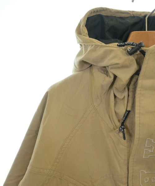 A BATHING APE 其他飛行外套