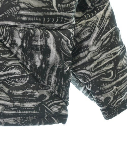 Supreme 羽絨夾克/背心