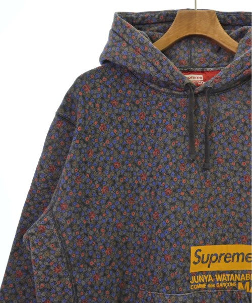 Supreme 連帽衫