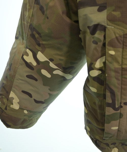 Supreme 羽絨夾克/背心