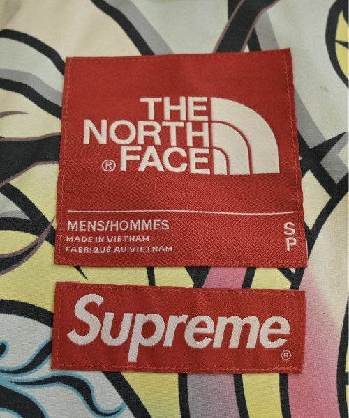 Supreme 山系外套