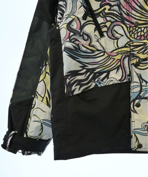 Supreme 山系外套