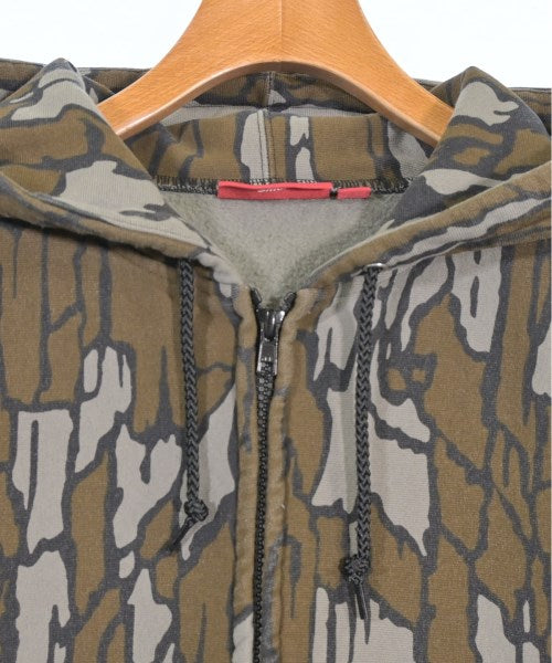 Supreme 連帽衫