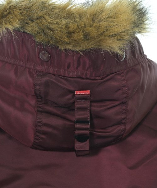 Supreme 羽絨大衣