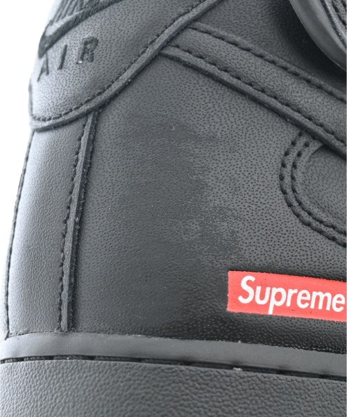 Supreme 運動鞋