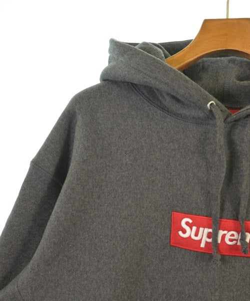 Supreme 連帽衫