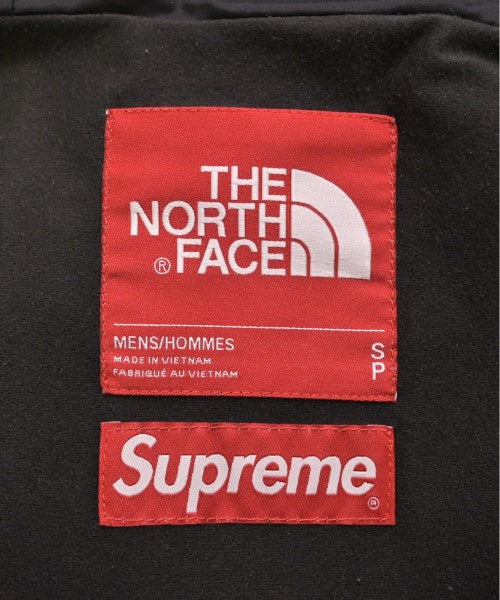 Supreme 山系外套