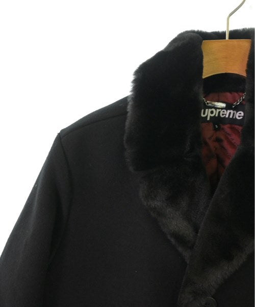 Supreme 切斯特披風