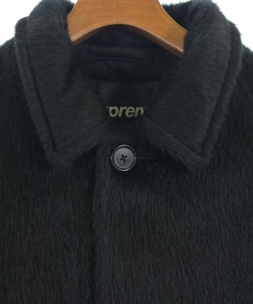 Supreme 支撐領外套