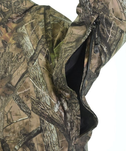 Supreme 羽絨夾克/背心