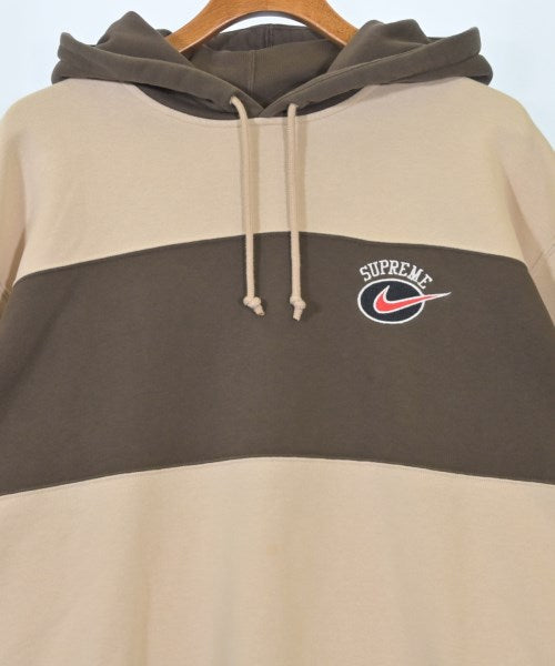 Supreme 連帽衫