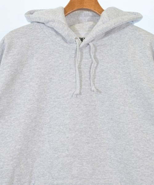 Supreme 連帽衫