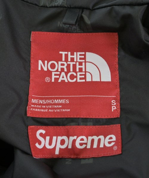 Supreme 山系外套