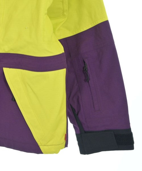 Supreme 山系外套