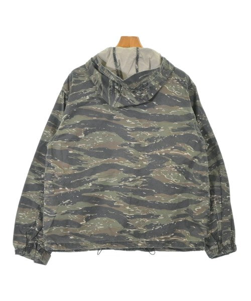 Supreme 山系外套