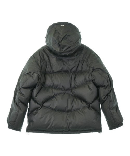 Supreme 羽絨夾克/背心