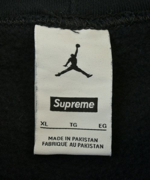Supreme 連帽衫